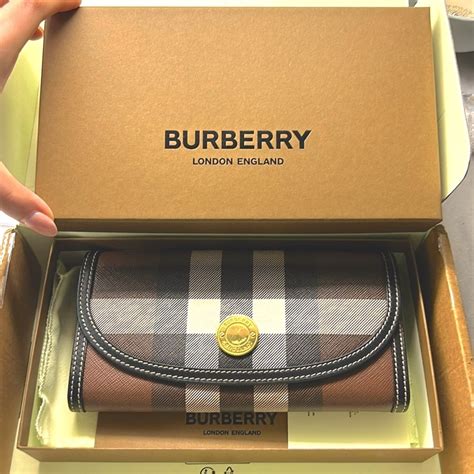 burberry halton red wallet|Burberry Halton Check Continental Wallet .